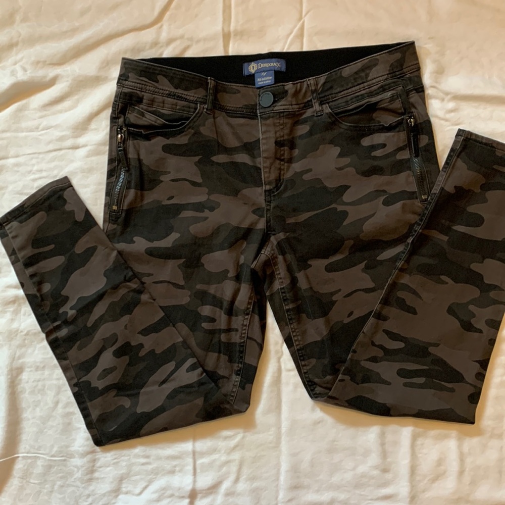 Democracy Camouflage Zipper Pocket Jegging